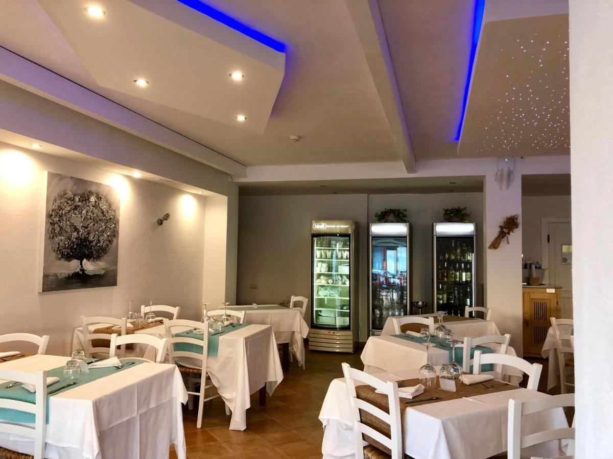Hotel Sandalion Santa Teresa Gallura Exterior foto